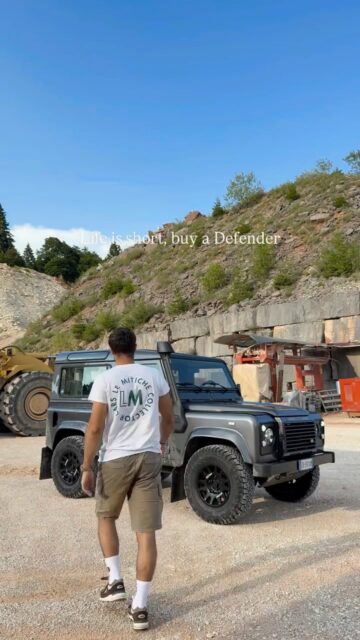 Life is short, buy a Defender 

Custom & Tuned 🇬🇧 2004 Land Rover Defender 90 SE TD5 • 96.000 km

Per info e appuntamenti:
📞 +39 3343381208 • +39 3381085840
✉️ info@lemitiche.com
🖥️ www.lemitiche.com

#lemitiche #lemitichecollectorcars #defender #defendertd5 #landroverdefender