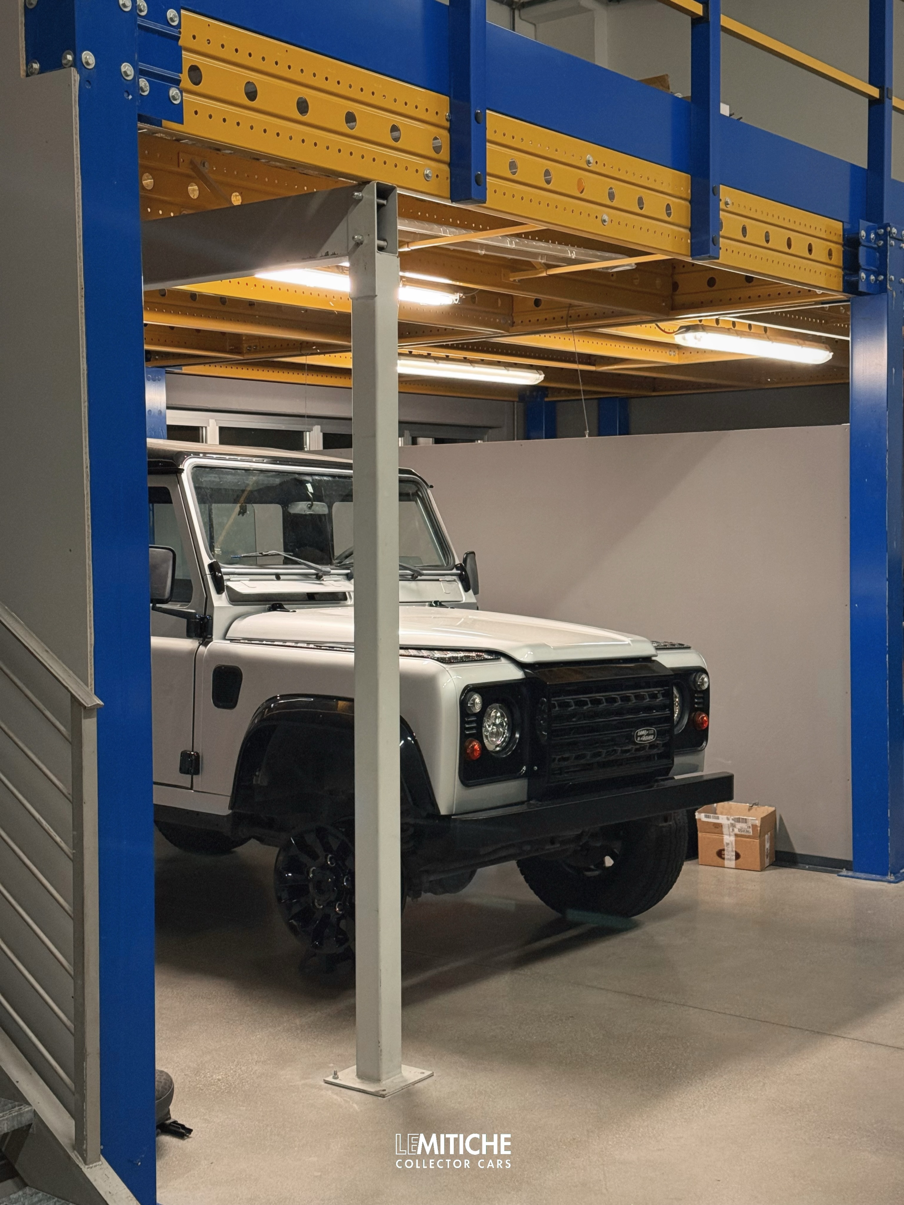 Prima ancora di potervela mostrare, è già stata prenotata dal suo nuovo proprietario! 😎

#lemitiche #lemitichecollectorcars #defender #defender90 #landroverdefender