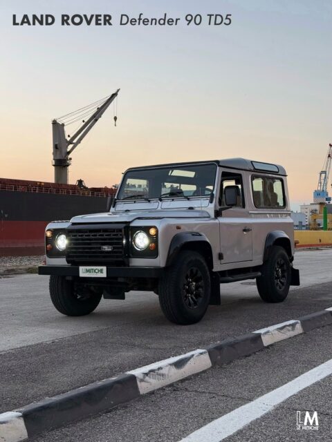 Consegnato anche questo Defender 90 TD5 nel bellissimo colore Zambezi Silver Metallic, restaurato e personalizzato in ogni dettaglio! 🤩

Grazie a Federico e alla sua famiglia per la fiducia! 

Ne vorresti uno? Contattaci!

Per info e appuntamenti:
📞 +39 3343381208 • +39 3381085840
✉️ info@lemitiche.com
🖥️ www.lemitiche.com

#lemitiche #lemitichecollectorcars #defender #defender90 #defenderlove